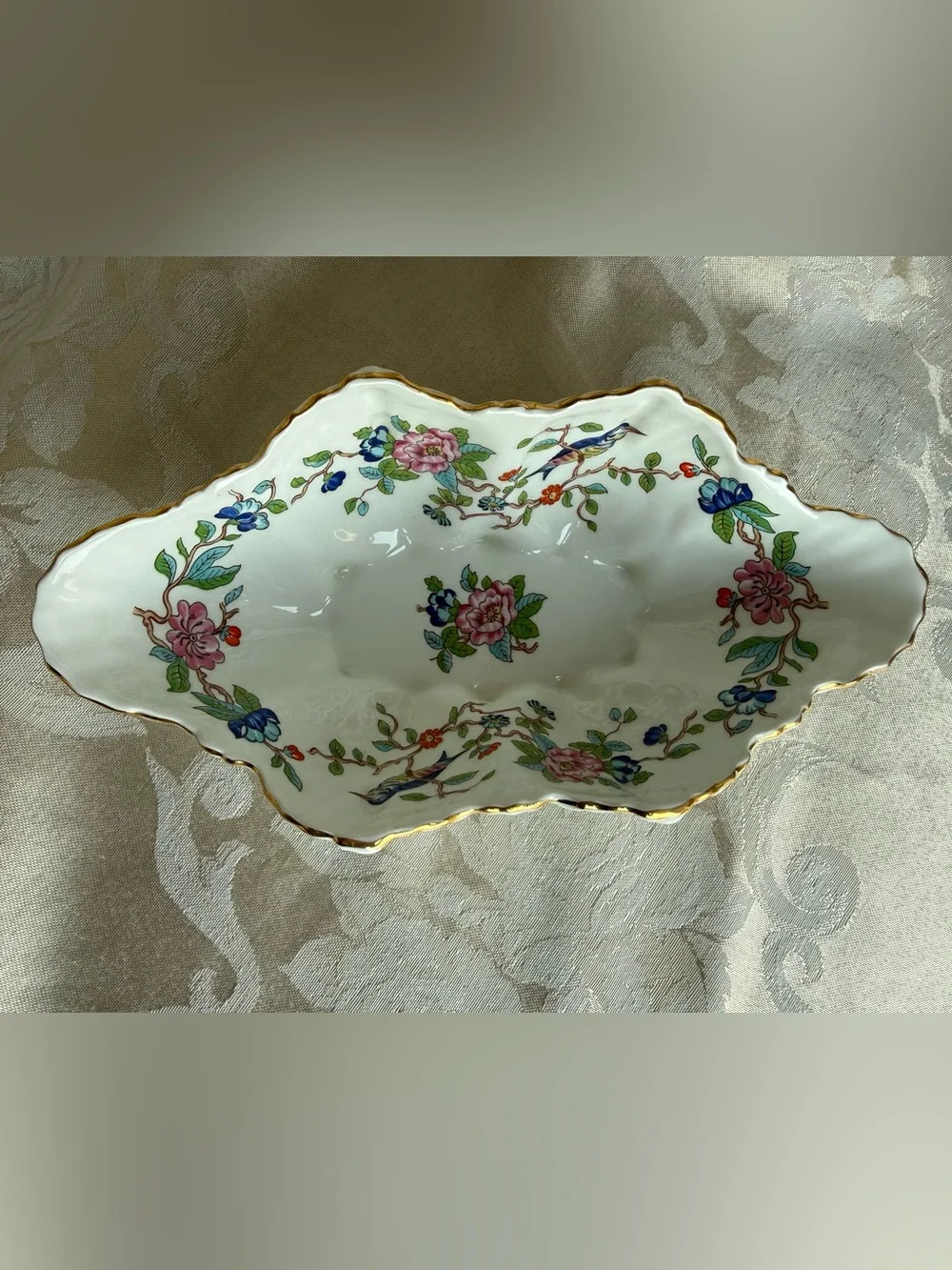 Aynsley Pembroke Bone China Footed Shell & Tassel Floral Bowl Gold England 8.5”